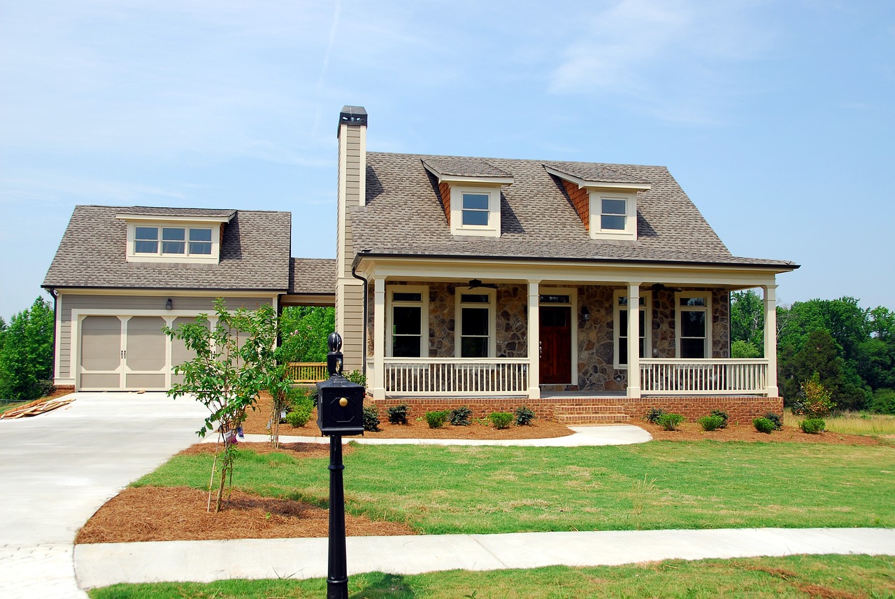 luxury-home-2412145_1280 Home Garage Ideas